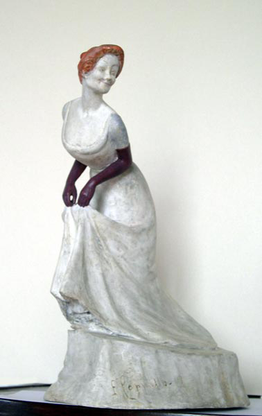 Statue de Yvette Guilbert